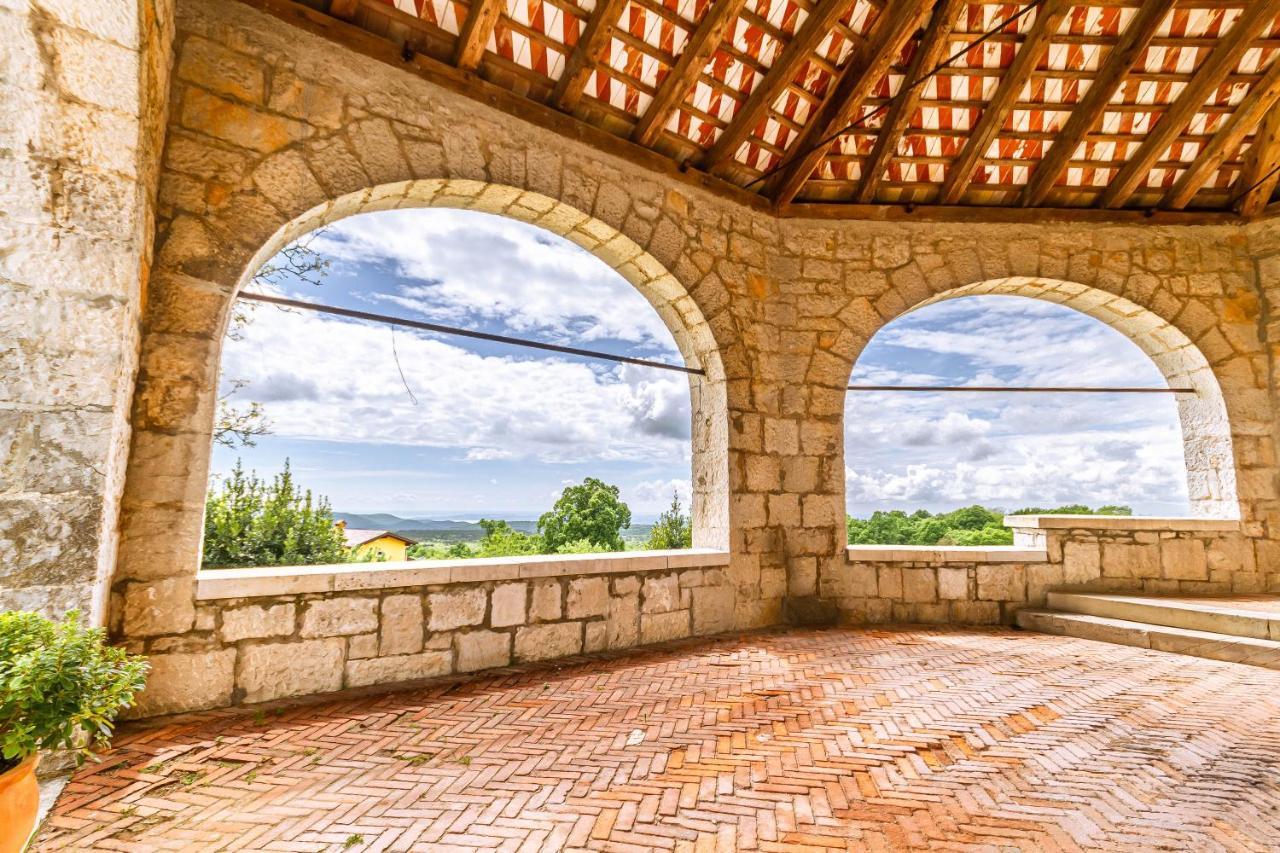 Vila Brinovka Kostanjevica na Krasu Exteriör bild