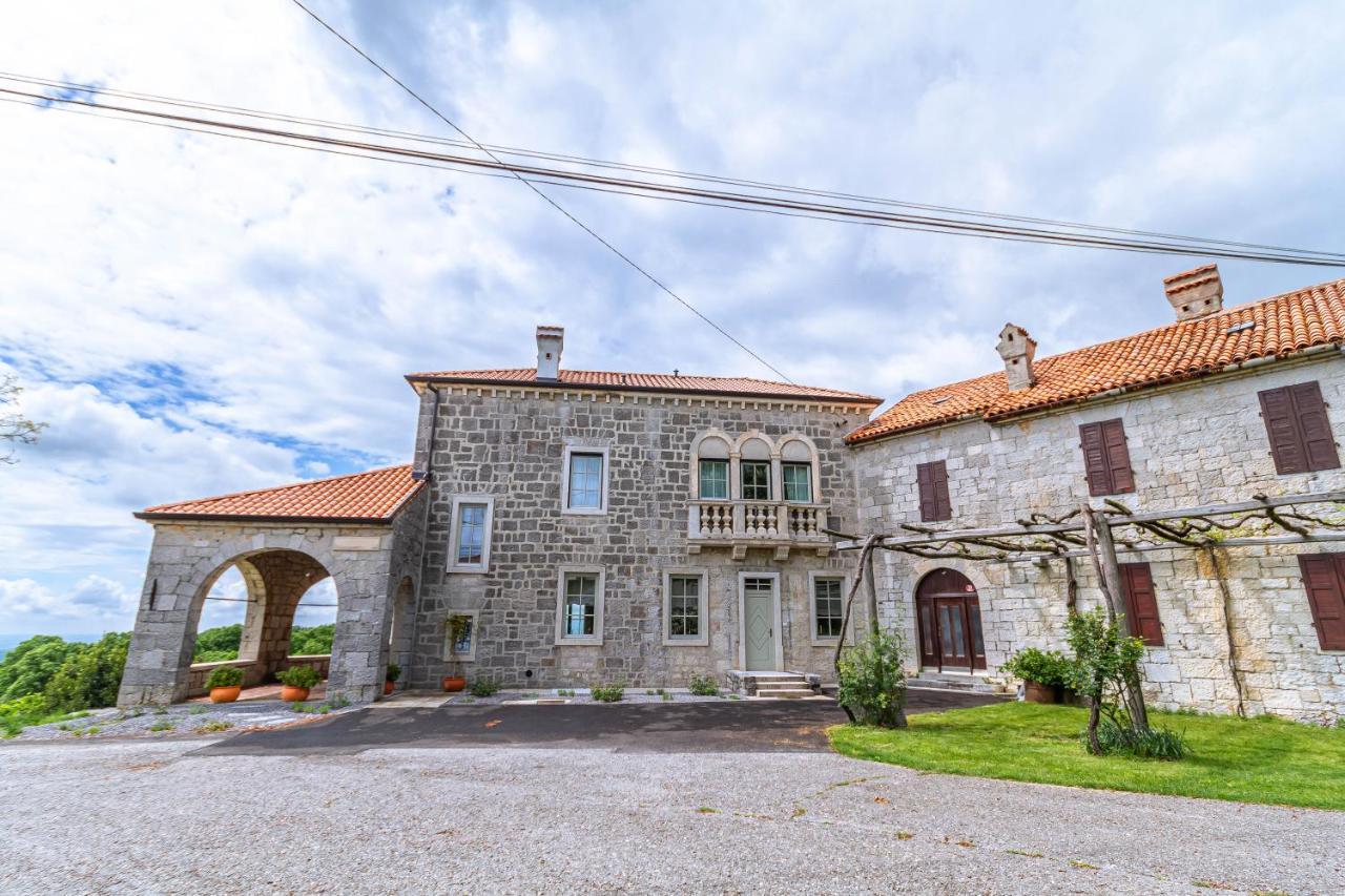 Vila Brinovka Kostanjevica na Krasu Exteriör bild