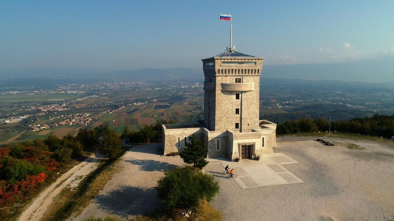 Vila Brinovka Kostanjevica na Krasu Exteriör bild